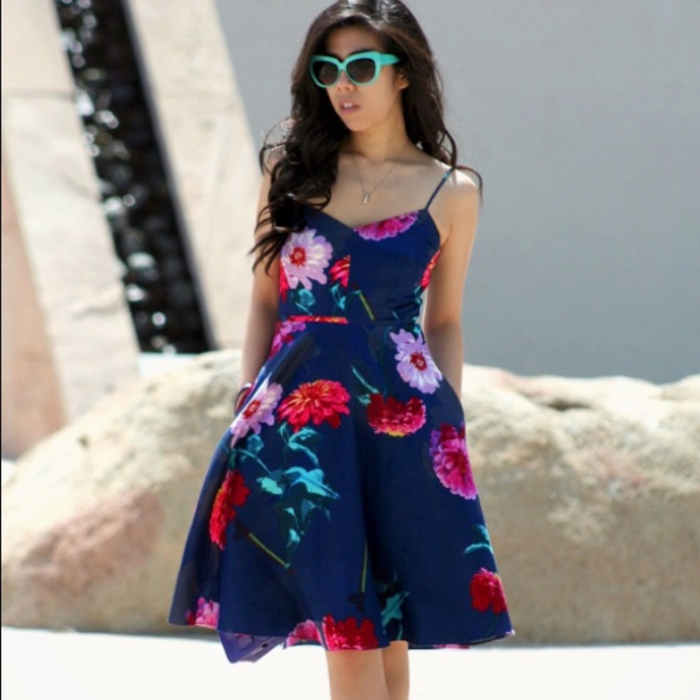 Banana republic navy floral dress